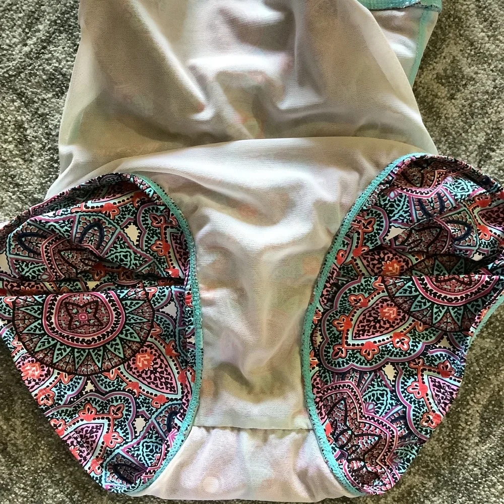 LOVE YOUR ASSETS By Sara Blakely Spanx One-Piece Swimsuit 50